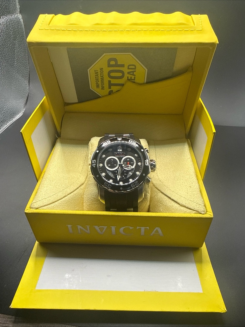 Invicta 6977 Pro Diver Quartz Watch for Men - Black